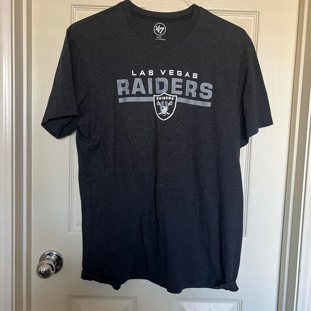 Las Vegas Raiders black t-shirt Size XL